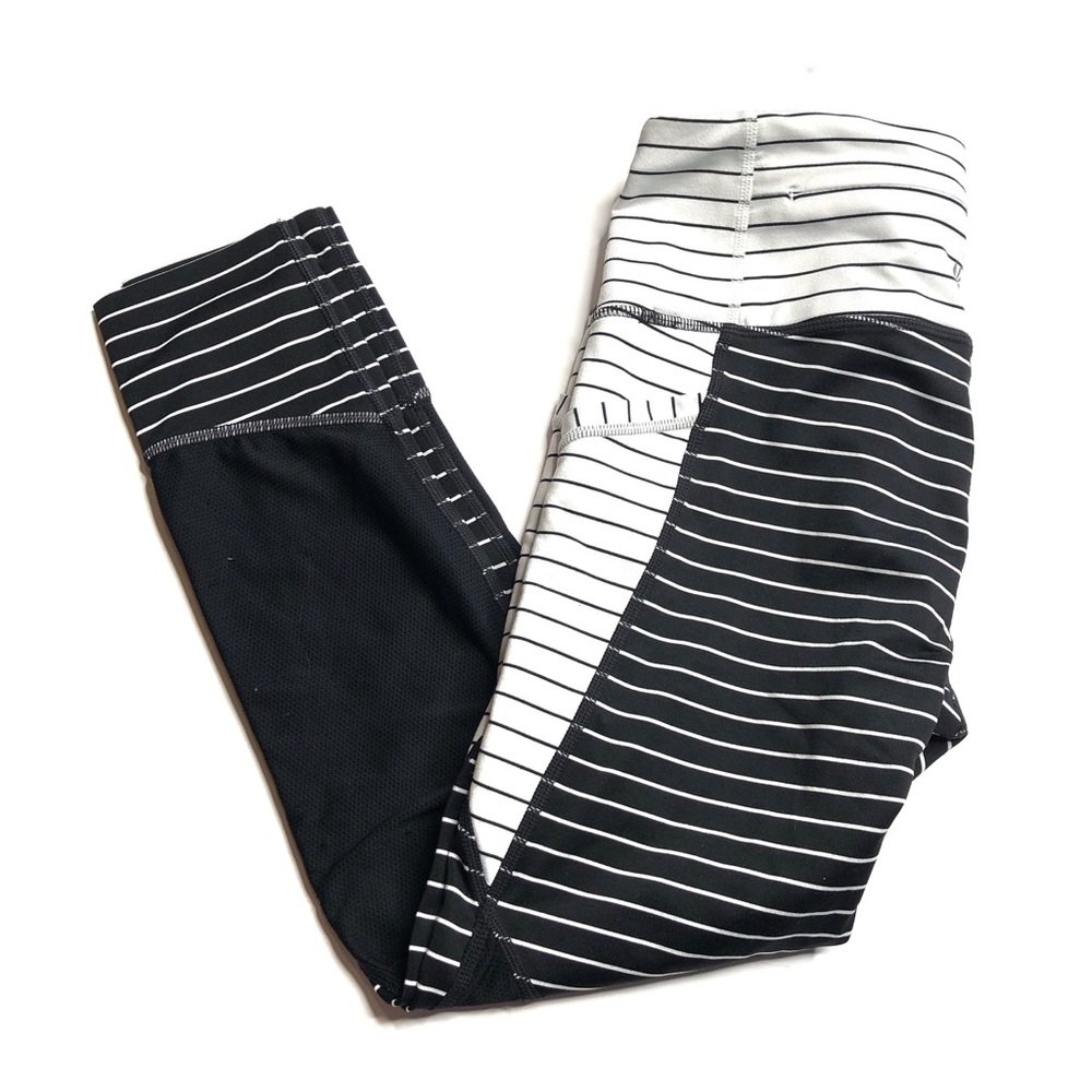 Athleta Relay Cropped Legging Striped Black and White